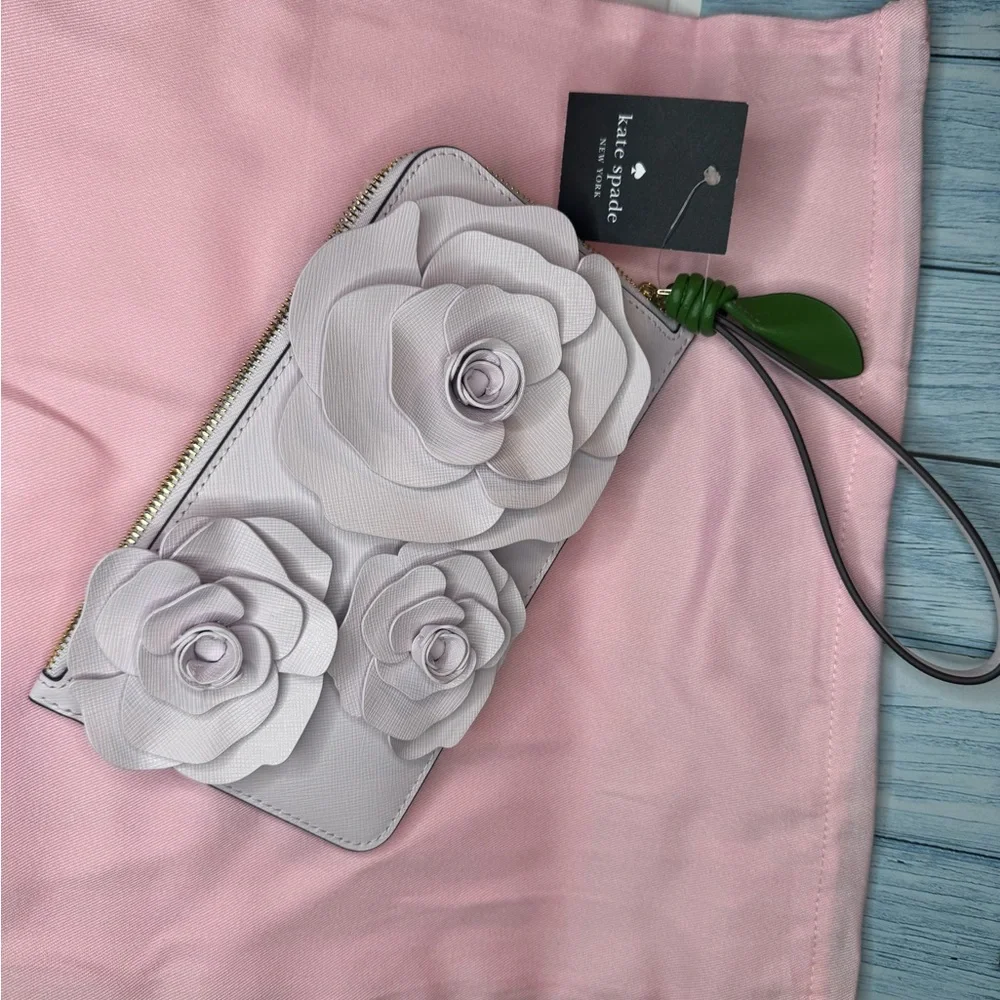 Kate Spade 3D Flora Flower Medium L-Zip Wristlet Pale Amethyst - KK972 MSRP $179 - Picture 8 of 16